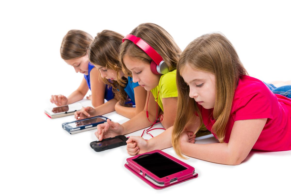 Kids Using Android Summertime: Give your Kids a “Fighting” Chance Instead of a “Fattening ...